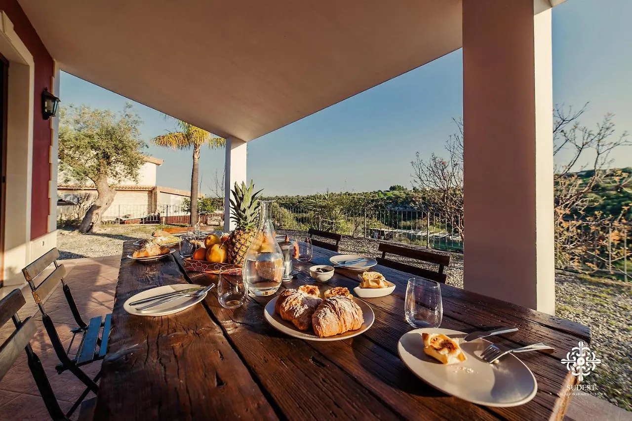 Villa Clara Country Retreat Solarino 0*,