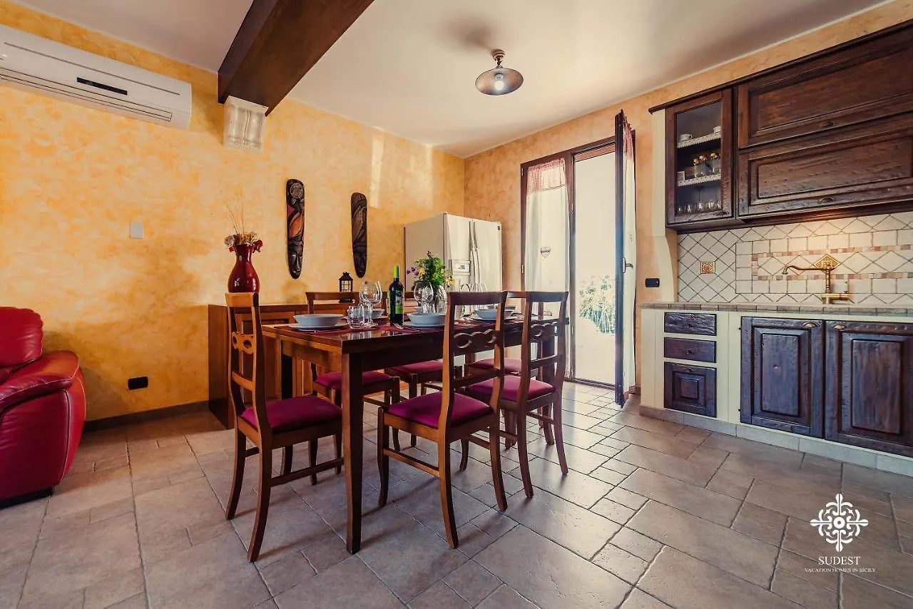 Villa Clara Country Retreat Solarino