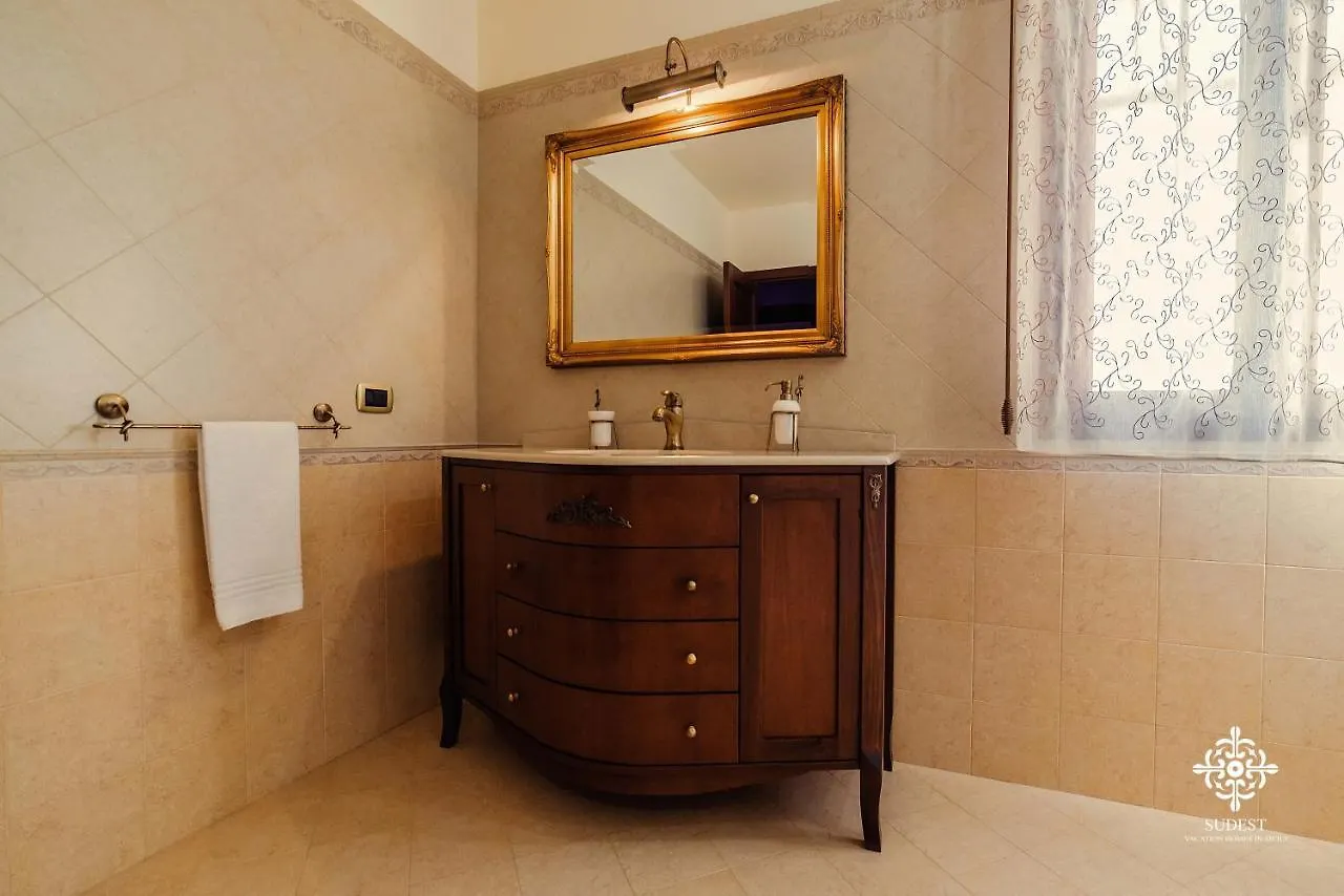 Villa Clara Country Retreat Solarino 0*,