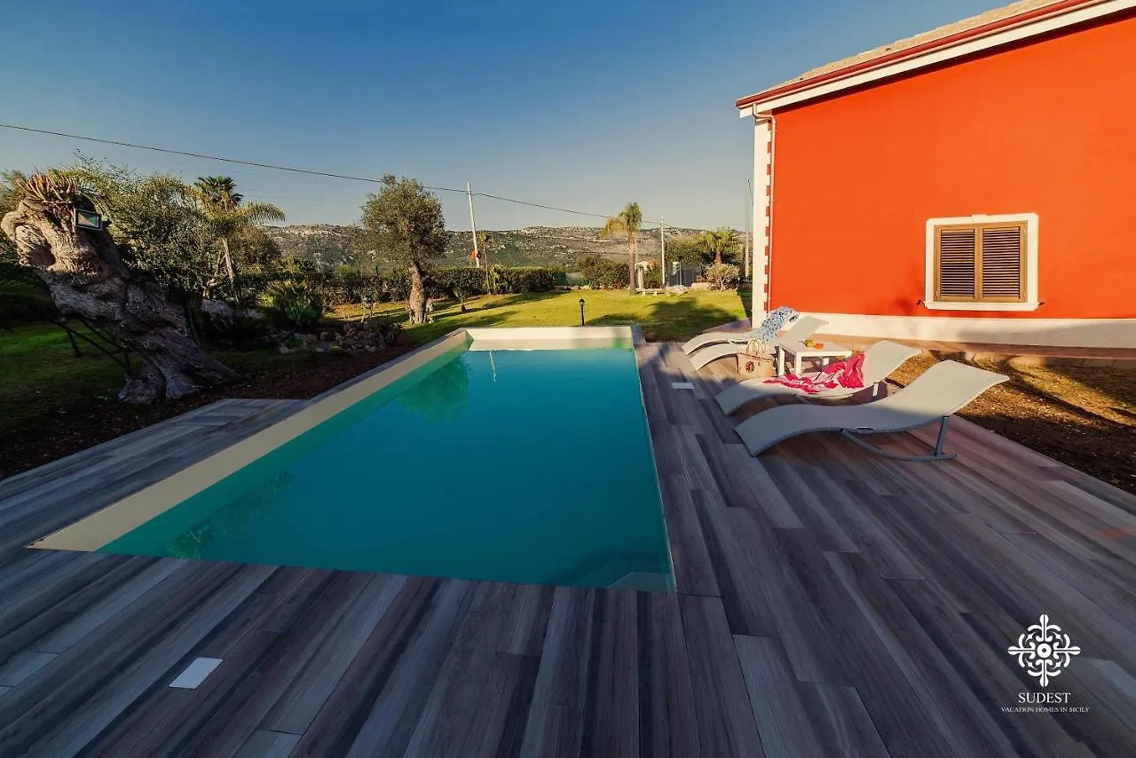 Villa Clara Country Retreat Solarino 0*,