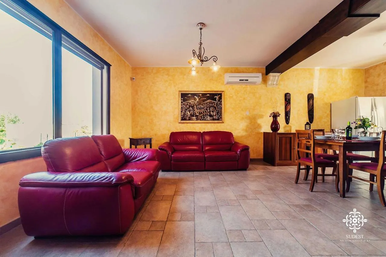 Villa Clara Country Retreat Solarino
