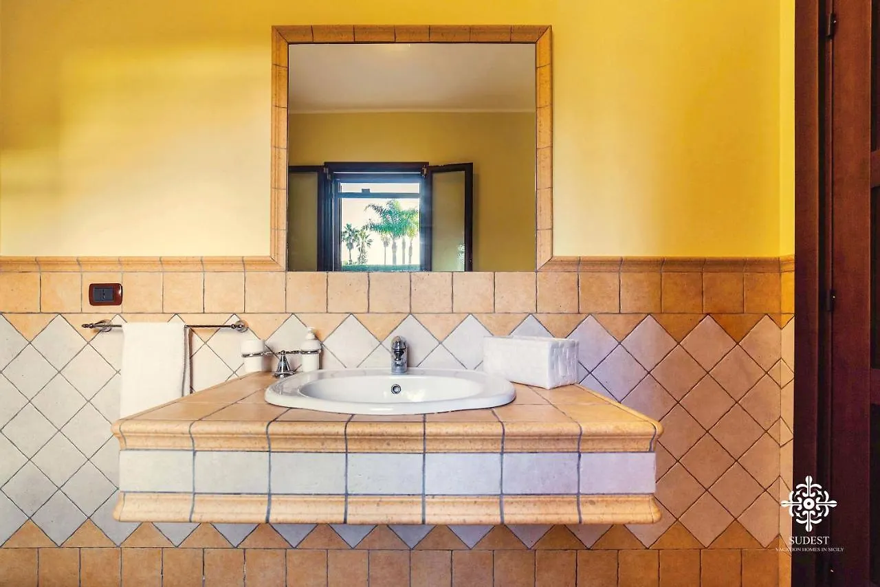 Villa Clara Country Retreat Solarino